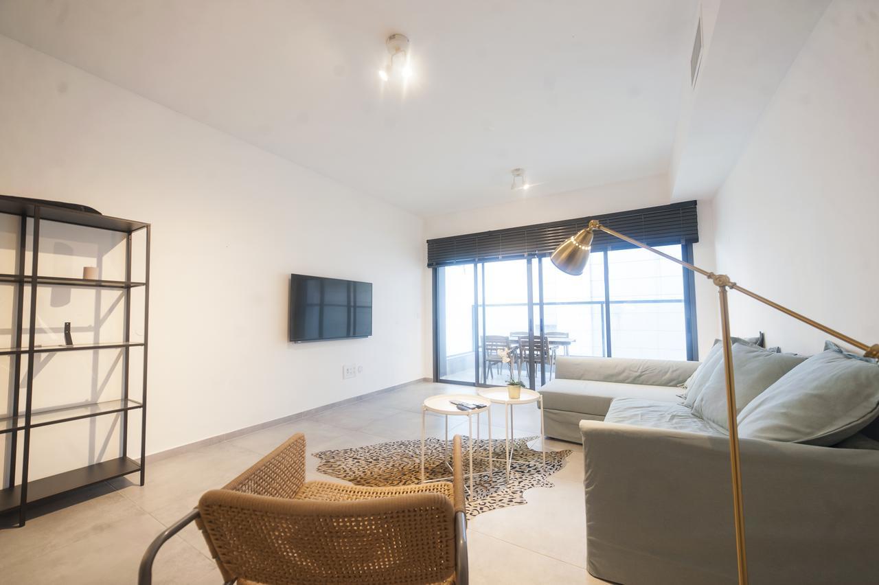 Luxury 2 Bedrooms Apartments Rothschild + Balcony テル・アビブ エクステリア 写真