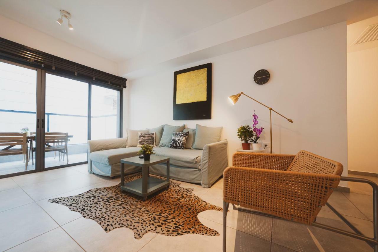 Luxury 2 Bedrooms Apartments Rothschild + Balcony テル・アビブ エクステリア 写真