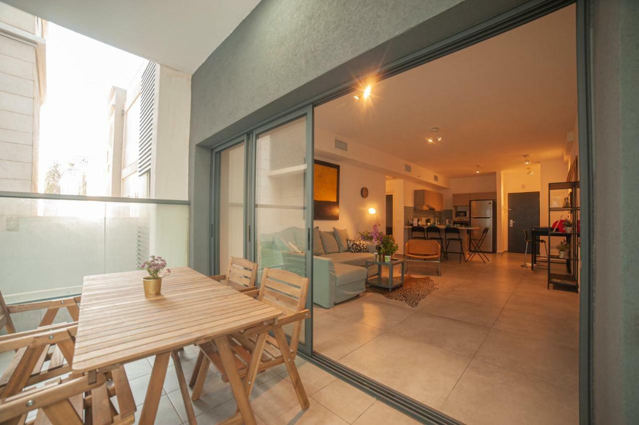 Luxury 2 Bedrooms Apartments Rothschild + Balcony テル・アビブ エクステリア 写真