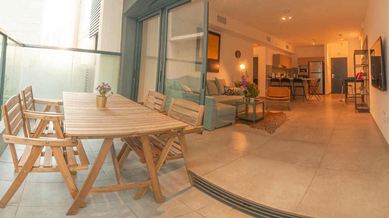 Luxury 2 Bedrooms Apartments Rothschild + Balcony テル・アビブ エクステリア 写真