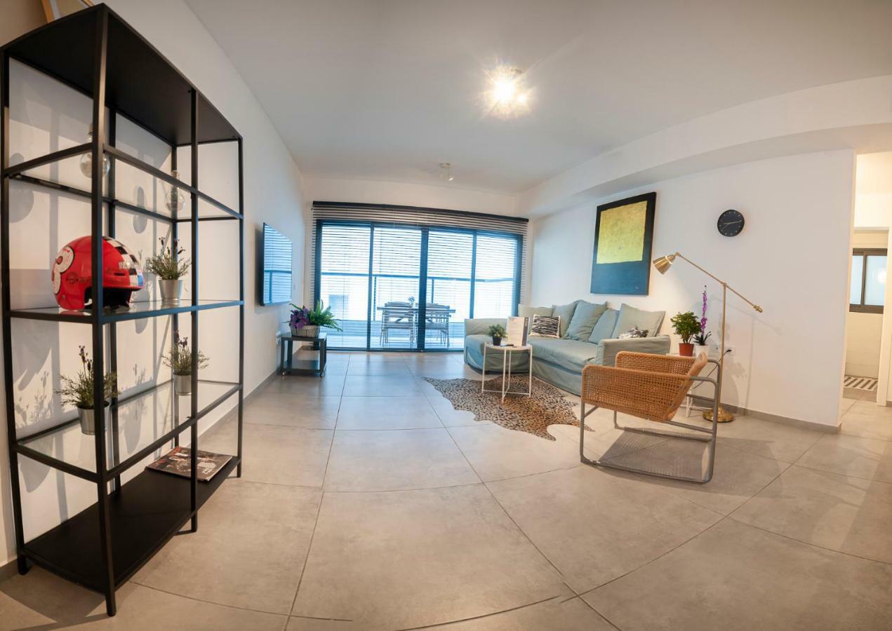 Luxury 2 Bedrooms Apartments Rothschild + Balcony テル・アビブ エクステリア 写真